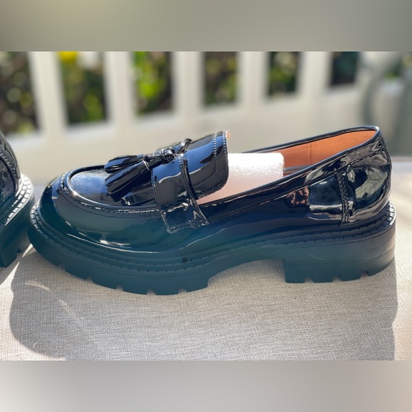 Masika black patent leather loafers with tassels, size 40 (8.5) - Picture 5 of 6